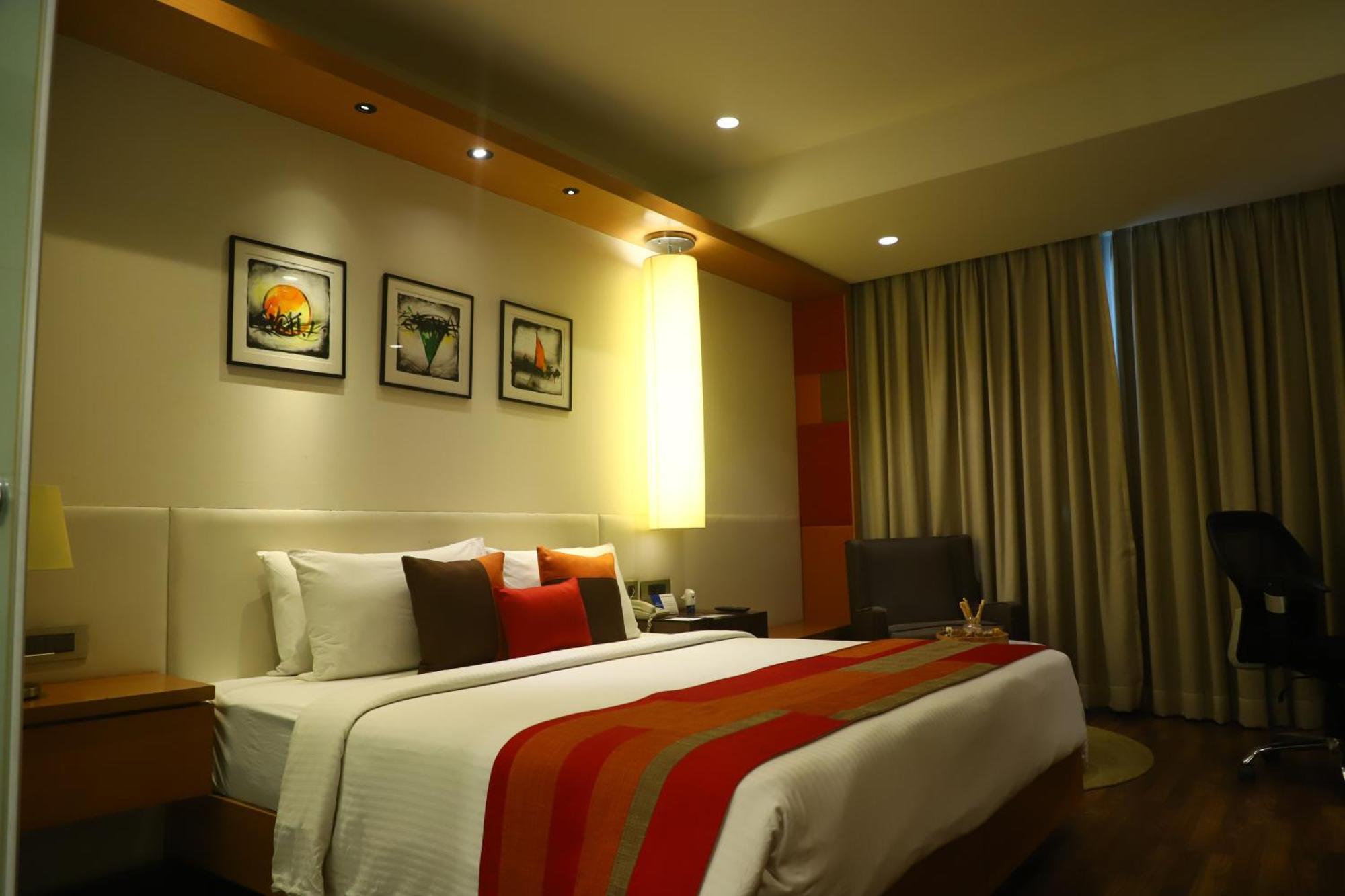 Deventure Sarovar Portico Kapashera, New Delhi Εξωτερικό φωτογραφία
