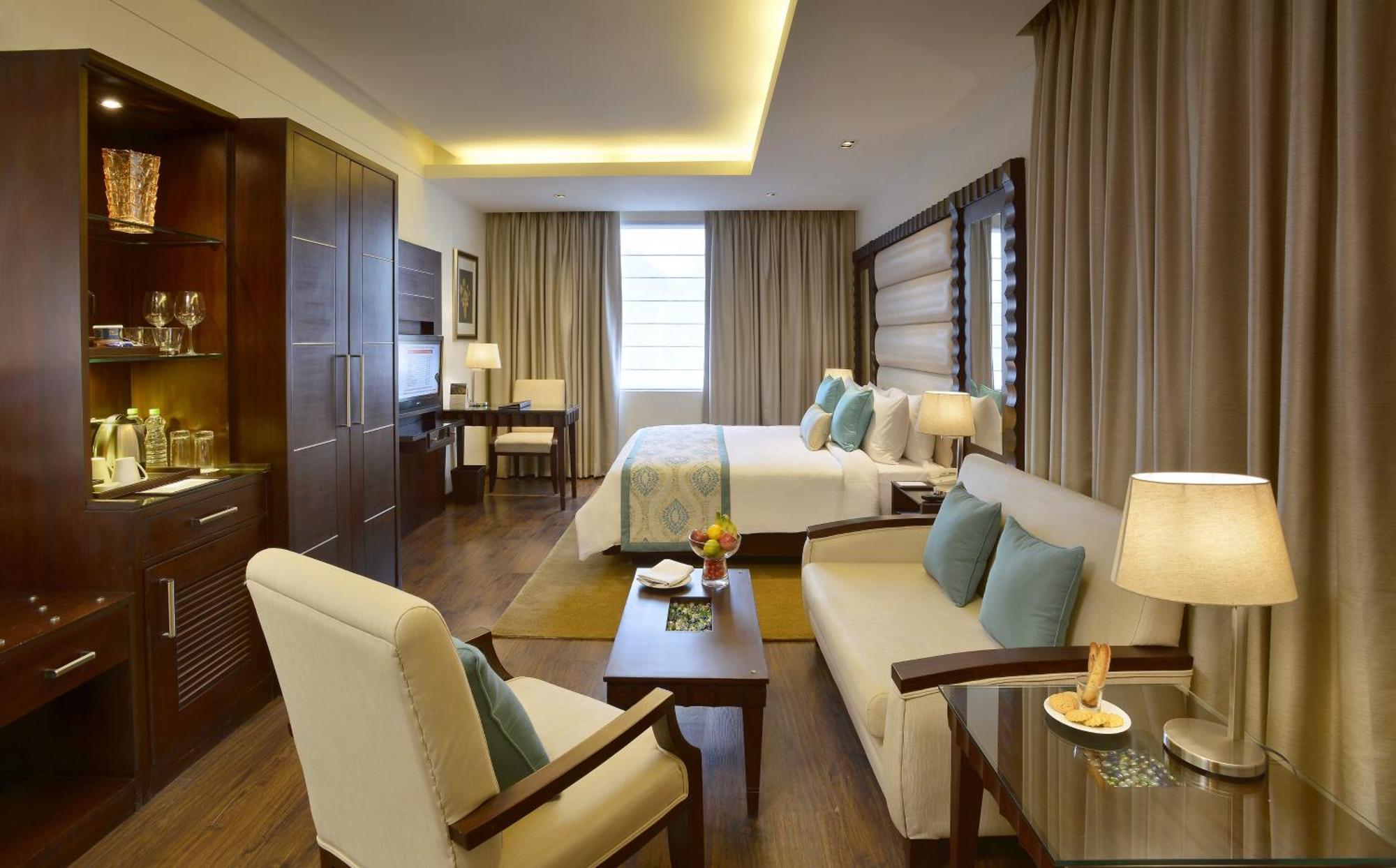 Deventure Sarovar Portico Kapashera, New Delhi Εξωτερικό φωτογραφία